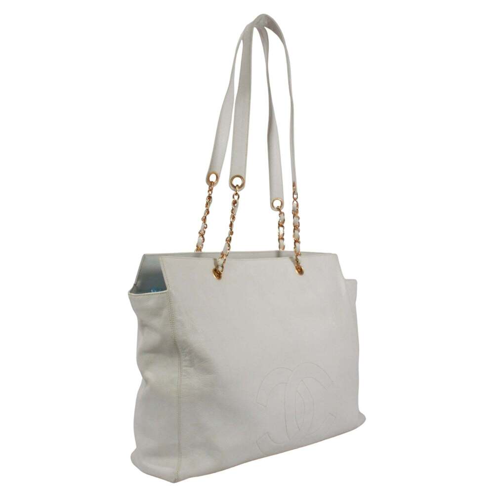 CHANEL White Caviar Leather Logo Tote Bag - Picture 2 of 16